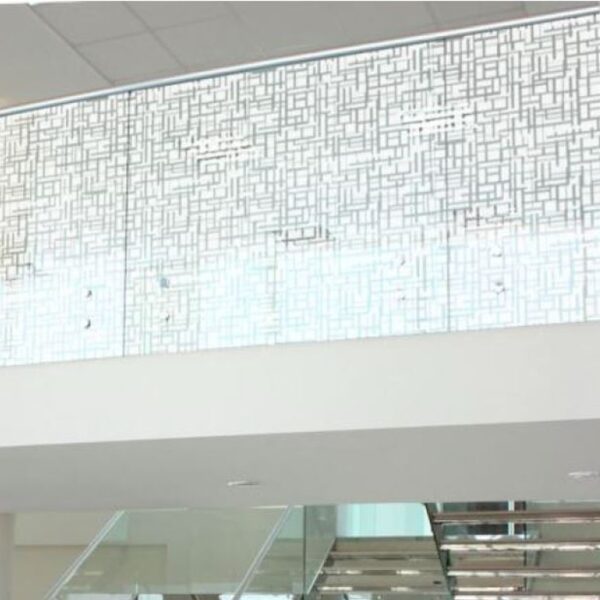 Sichtschutzfolie Decorum in einem Hotel Nahaufnahme